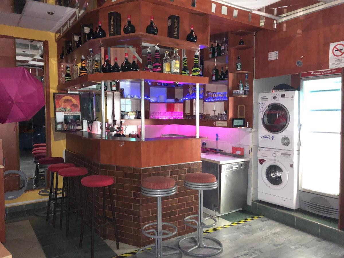 Whole Basement Former Pub2 For Stag Do, Men'S Cave Budapest Exterior photo